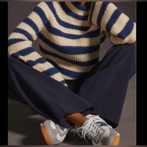 Anthropologie Maeve Navy and Cream Knit Sweater. Sz L.